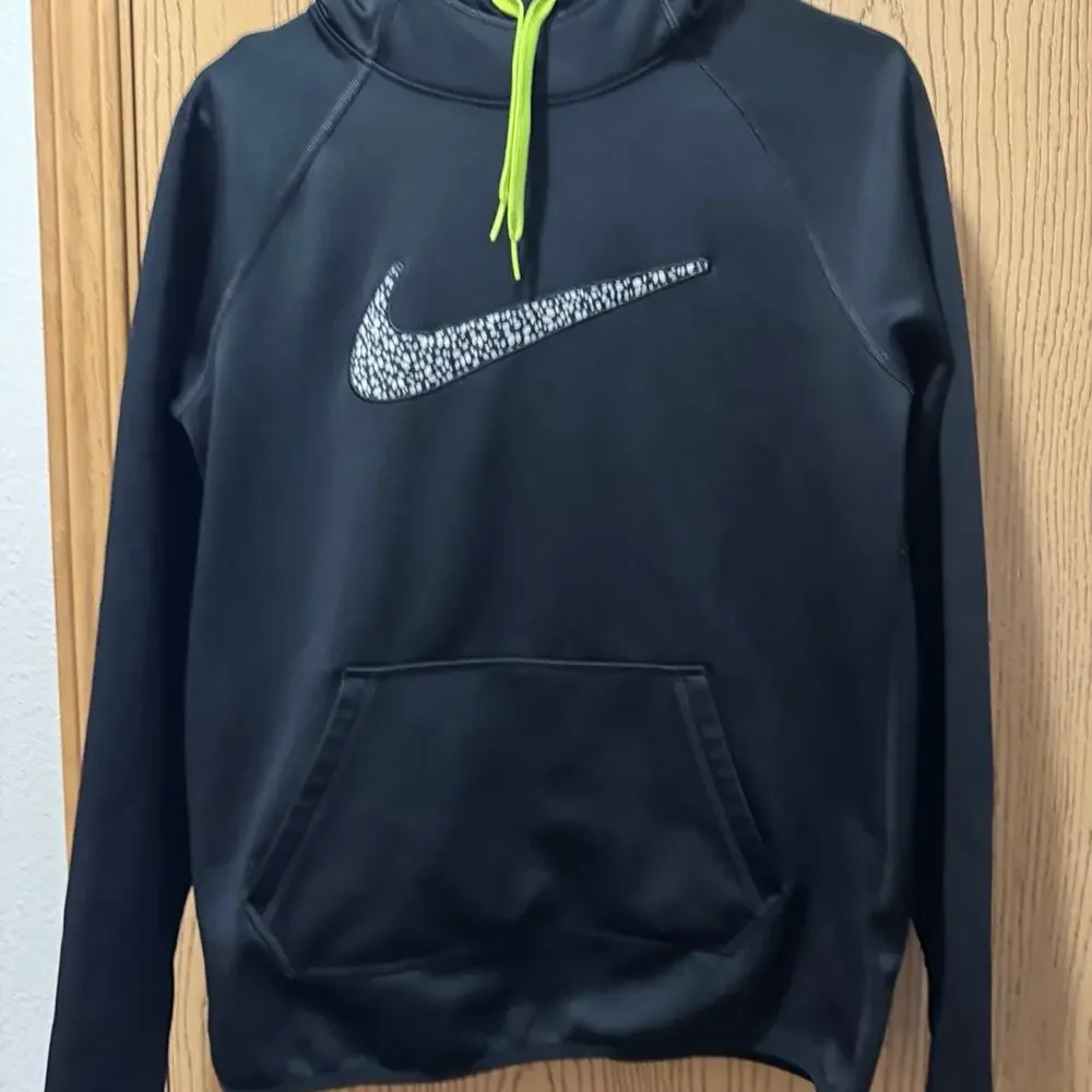 Nike Hoodie Therma fit size Small